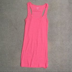 Pink tank top